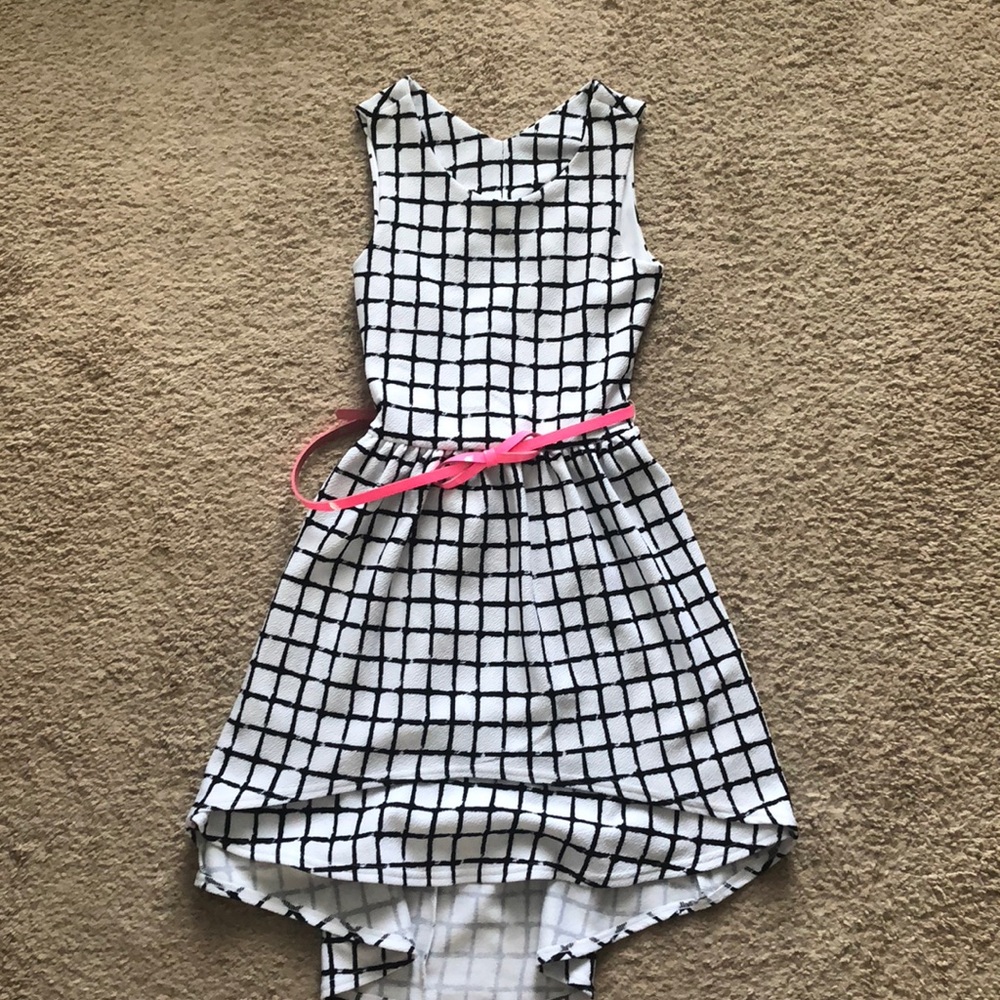 Like new, black and white girls dress